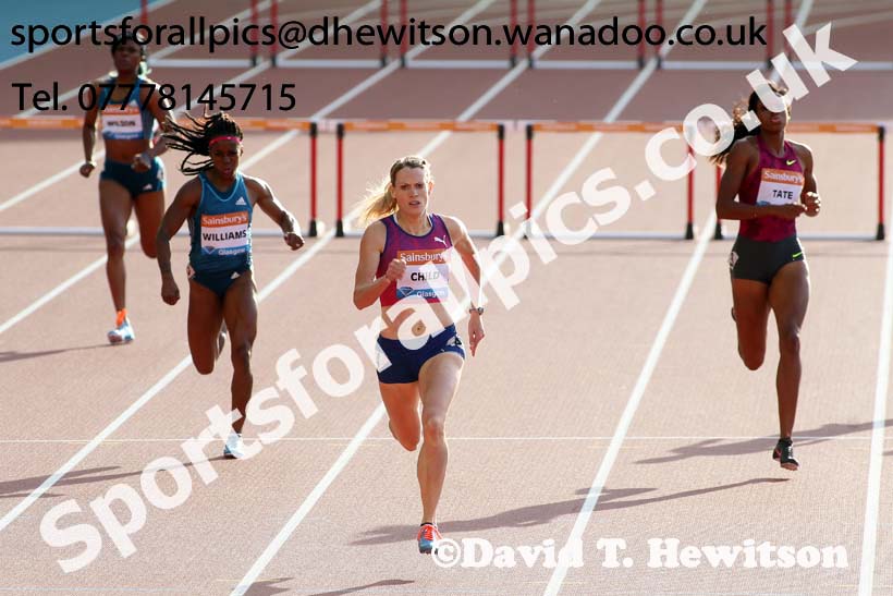 Eilidh Child on her way to winning the 400 metres hurdles at the Glasgow Diamond League. Photo: David T. Hewitson/Sports for All Pics